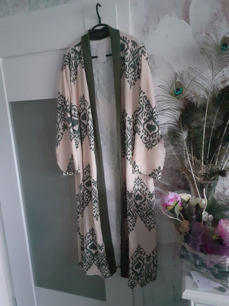 Nowa długa narzutka kimono rozm uniwersalny