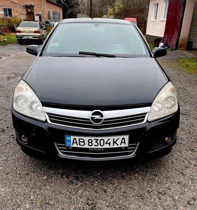 Автомобіль Опель Астра