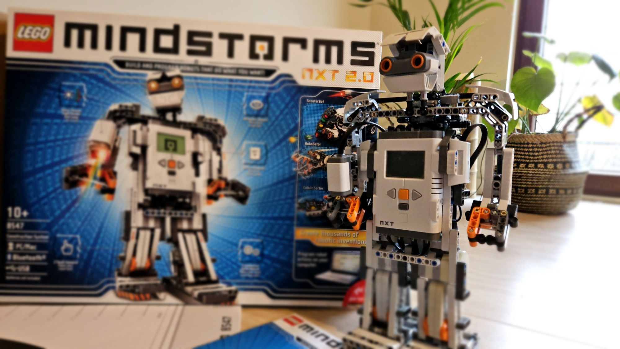 Lego Mindstorms nxt 2.0 robot 8547