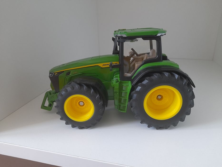 Siku 3290 john deere 8 r 370