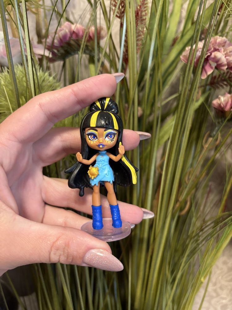 Monster high фігурки