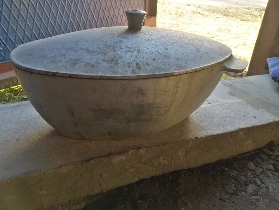 Алюминиевый таз и утятница