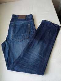 Straight up Free Skater Est. 1852 męskie jeans r 34/32 pas 86-90cm