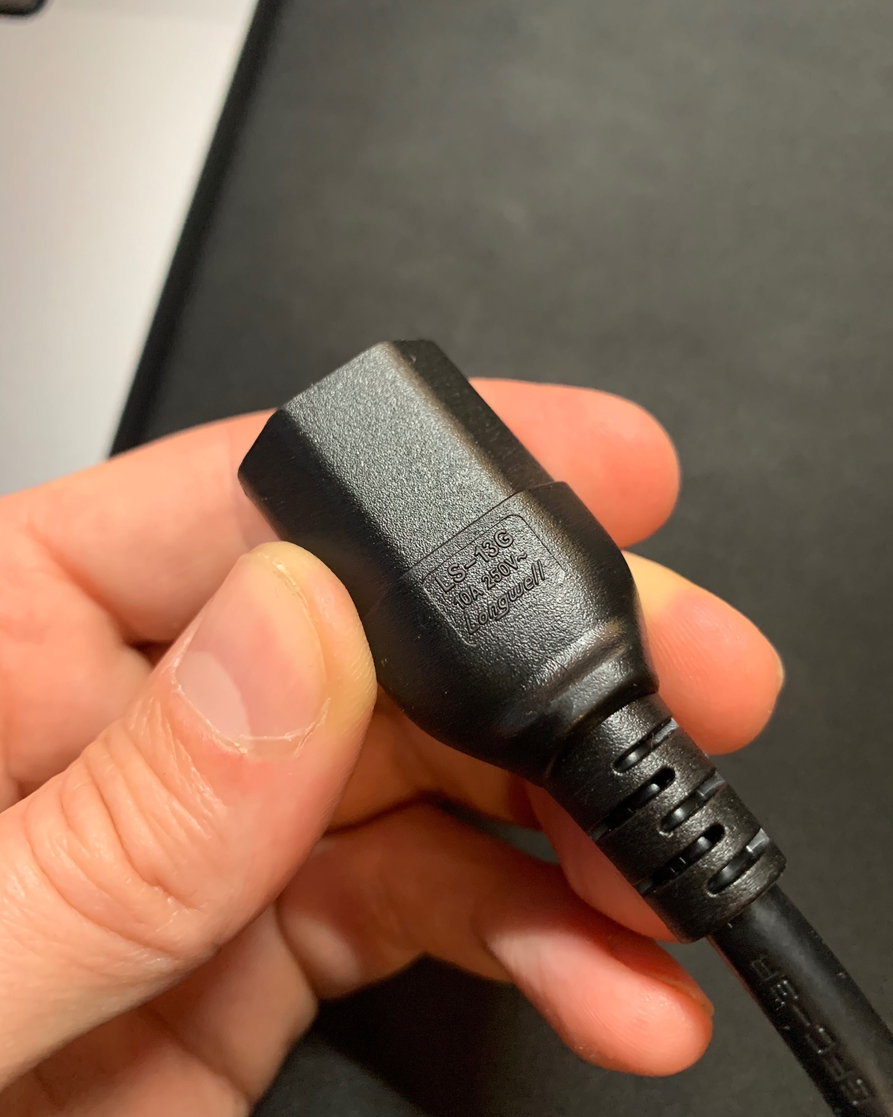 Kabel Longwell FUSED (LS-13G) 3 Pin (UK) 1.5m