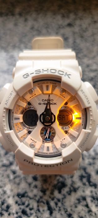 Casio G-Shock GA-120А білий - оригінальний чоловічий годинник