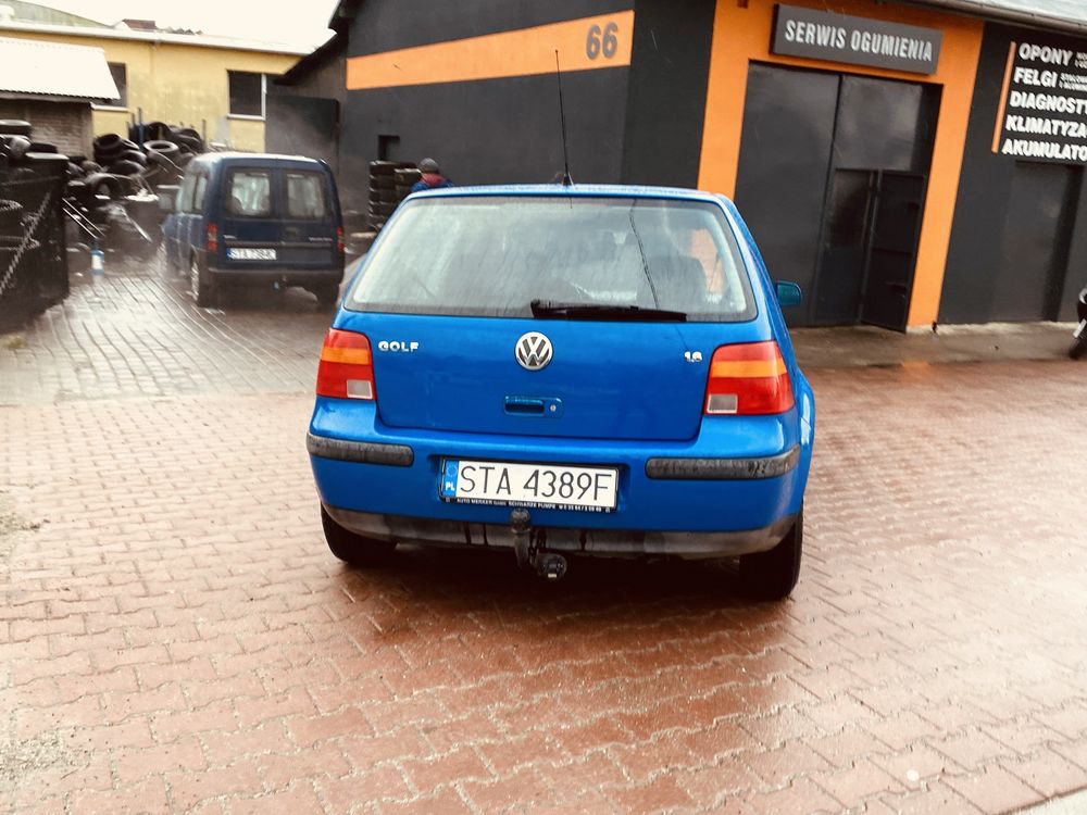 sprzedam vw golf 4  1,6sr  przeb 156 tyś  klimatyzacja