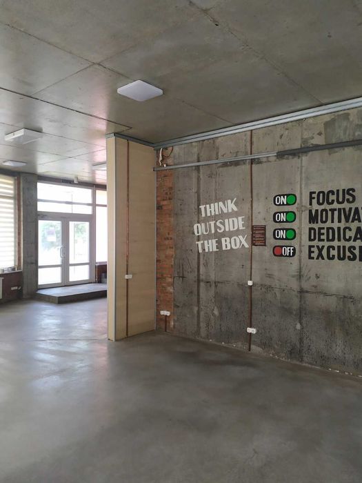 Продаж 3-и поверхової комерційної будівлі по пр .Чорновола