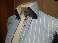 Camisa Sacoor Azul com risquinha branca