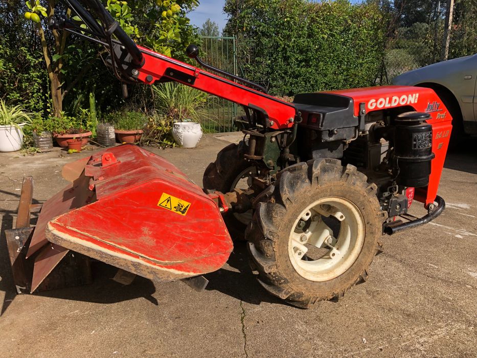 Goldoni 14cv c/alfaias e reboque