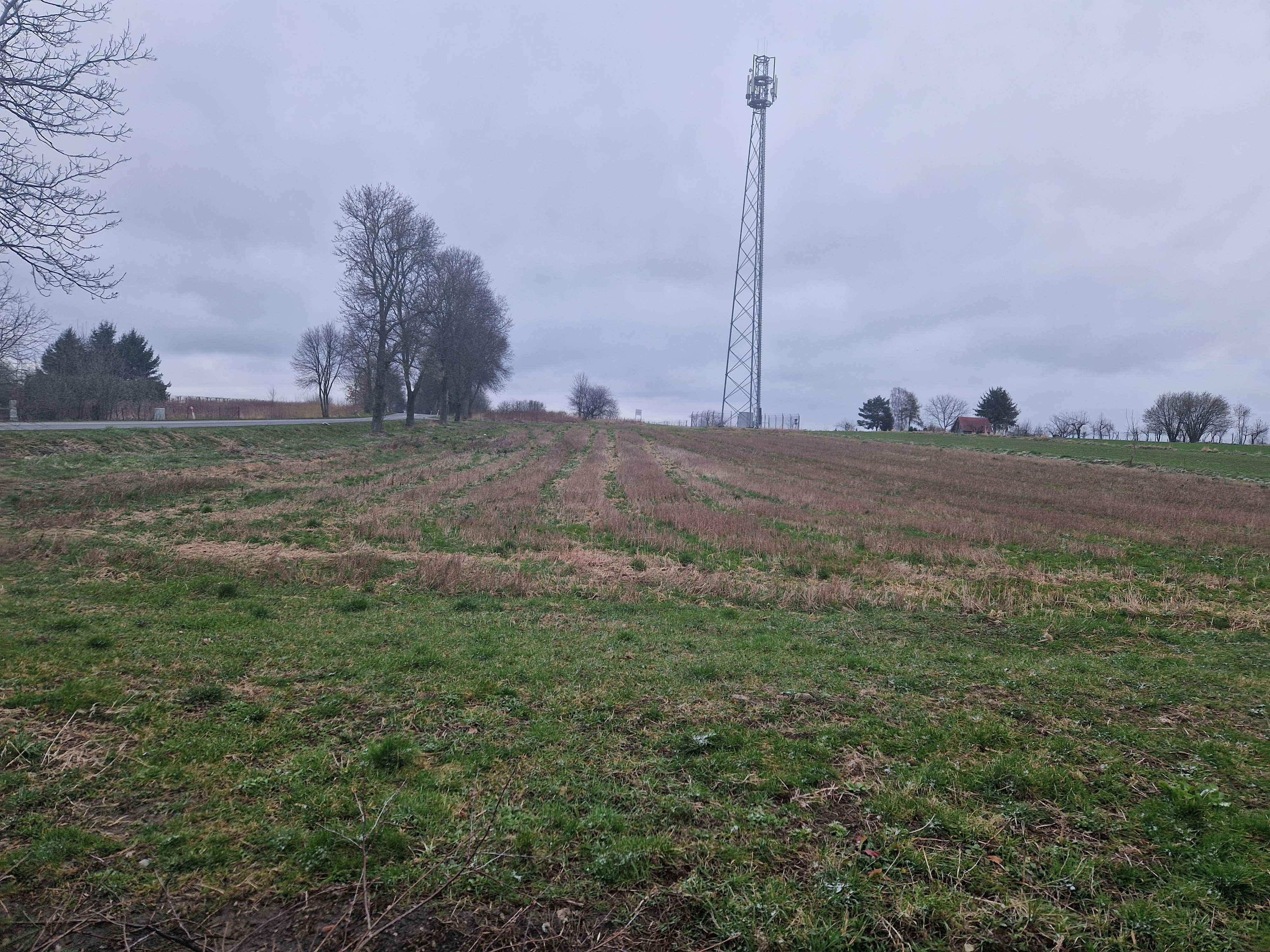 Działka INWESTYCYJNA/PRZEMYSŁOWA budowlana Henin Poniatowa