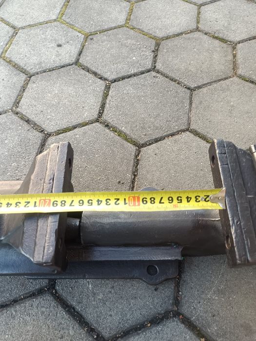 Duże imadło 25 kg , szczeki 15 cm . Stan bdb!