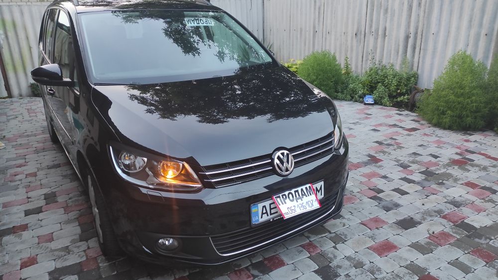 Продам Фольцваген Туран 2012 р