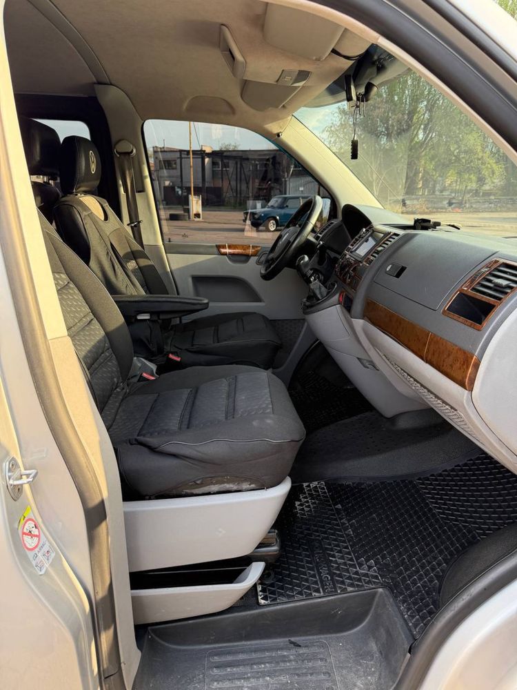 Volkswagen T5 2.5 Пасажир