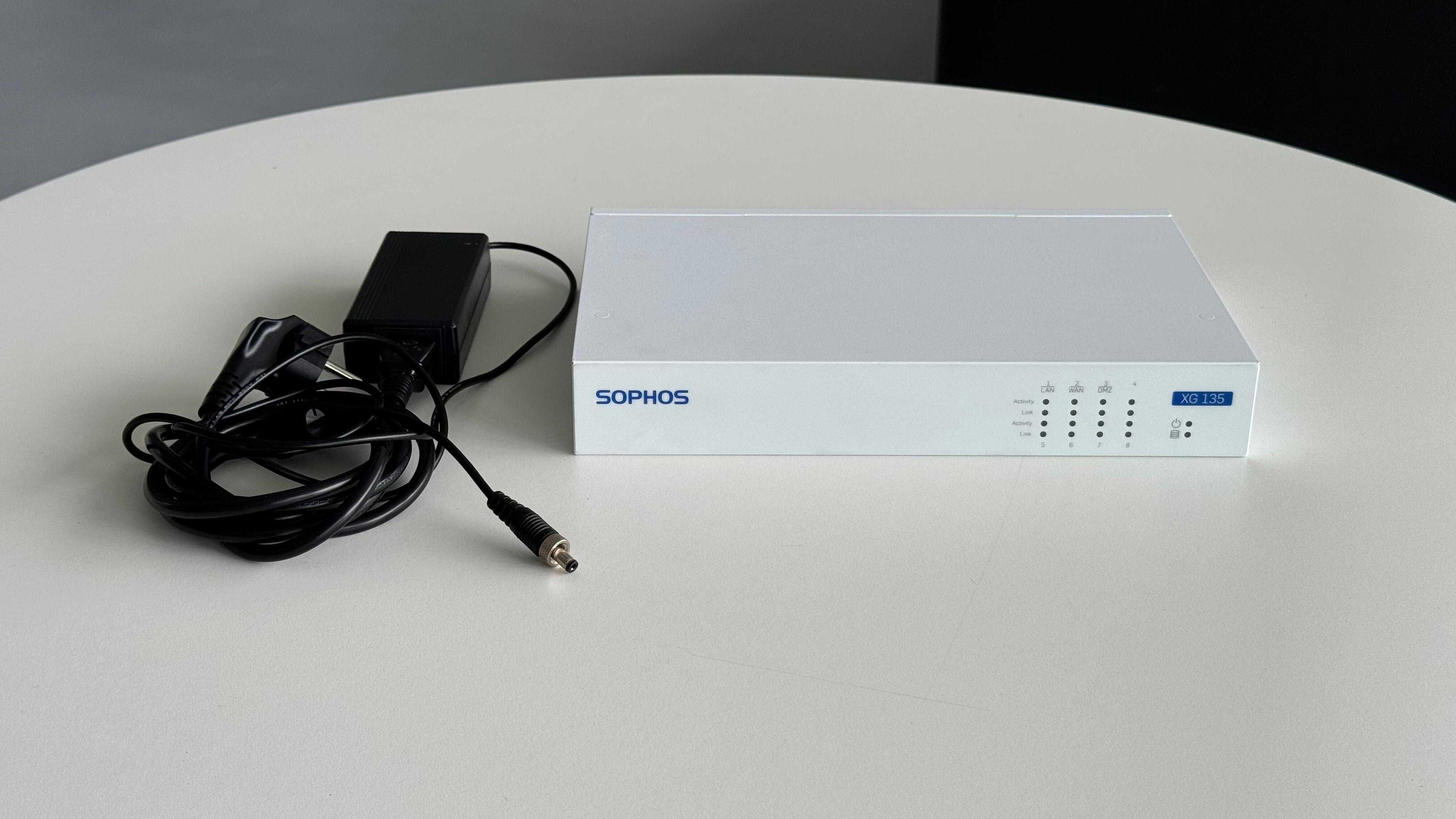 Firewall Sophos XG 135