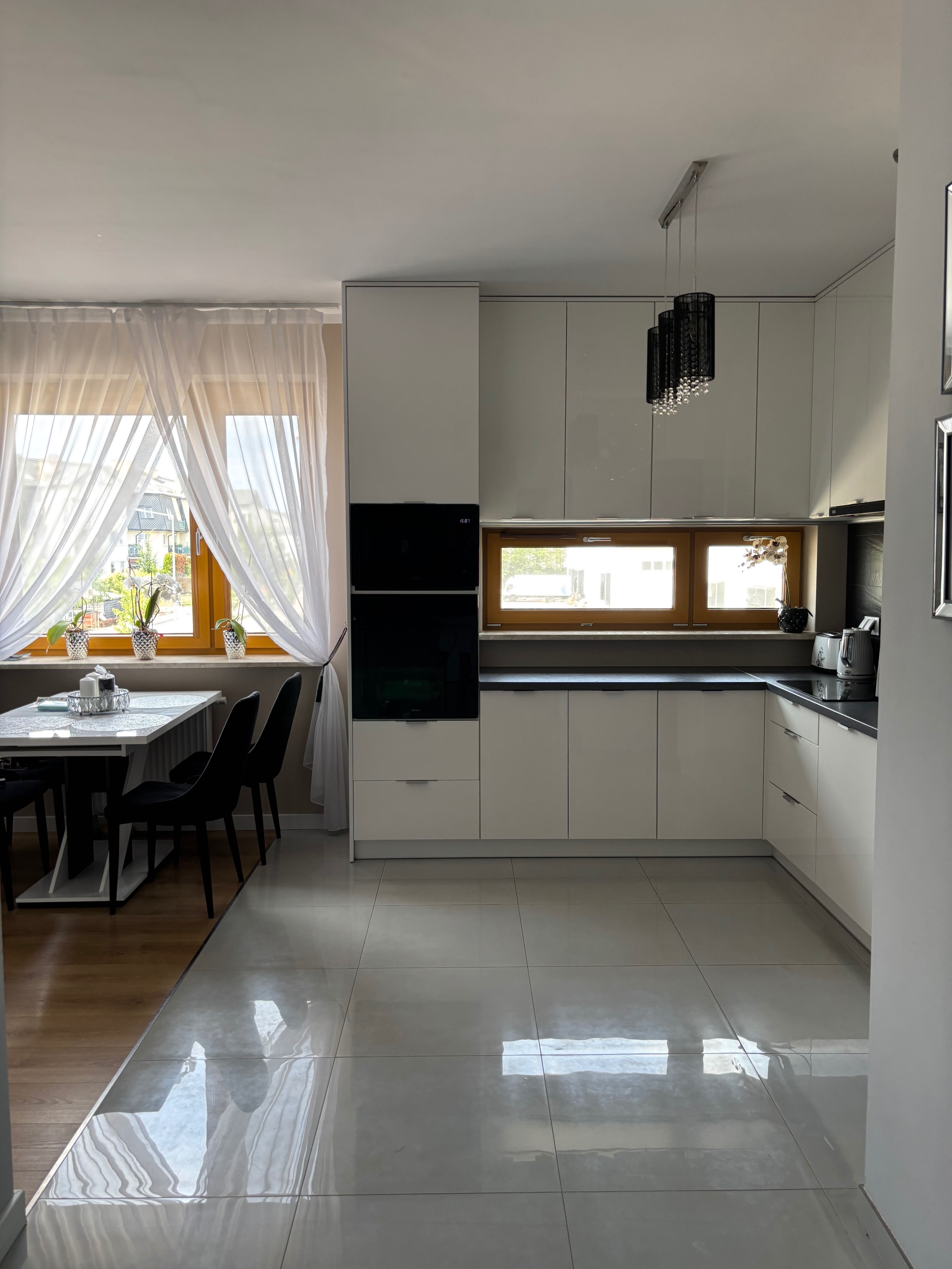 Mieszkanie 65,40m2 3 pokojowe z miejscem garażowym