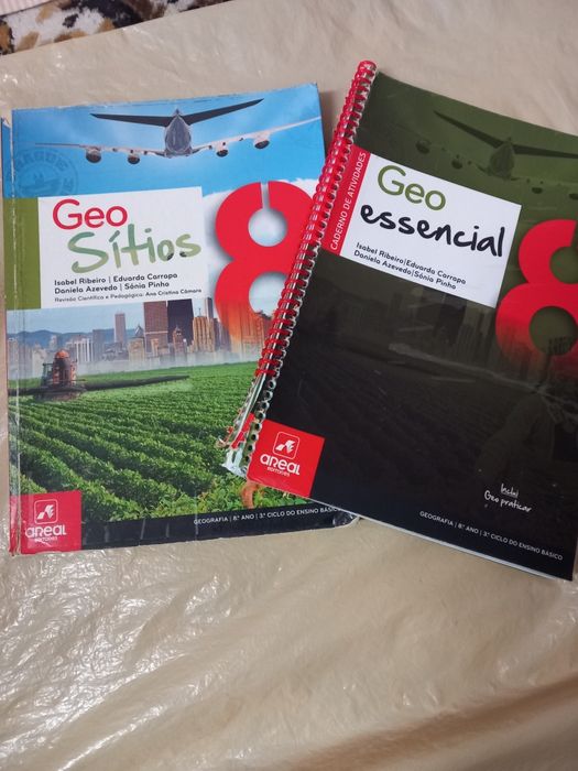 Livros escolares - 8°ano