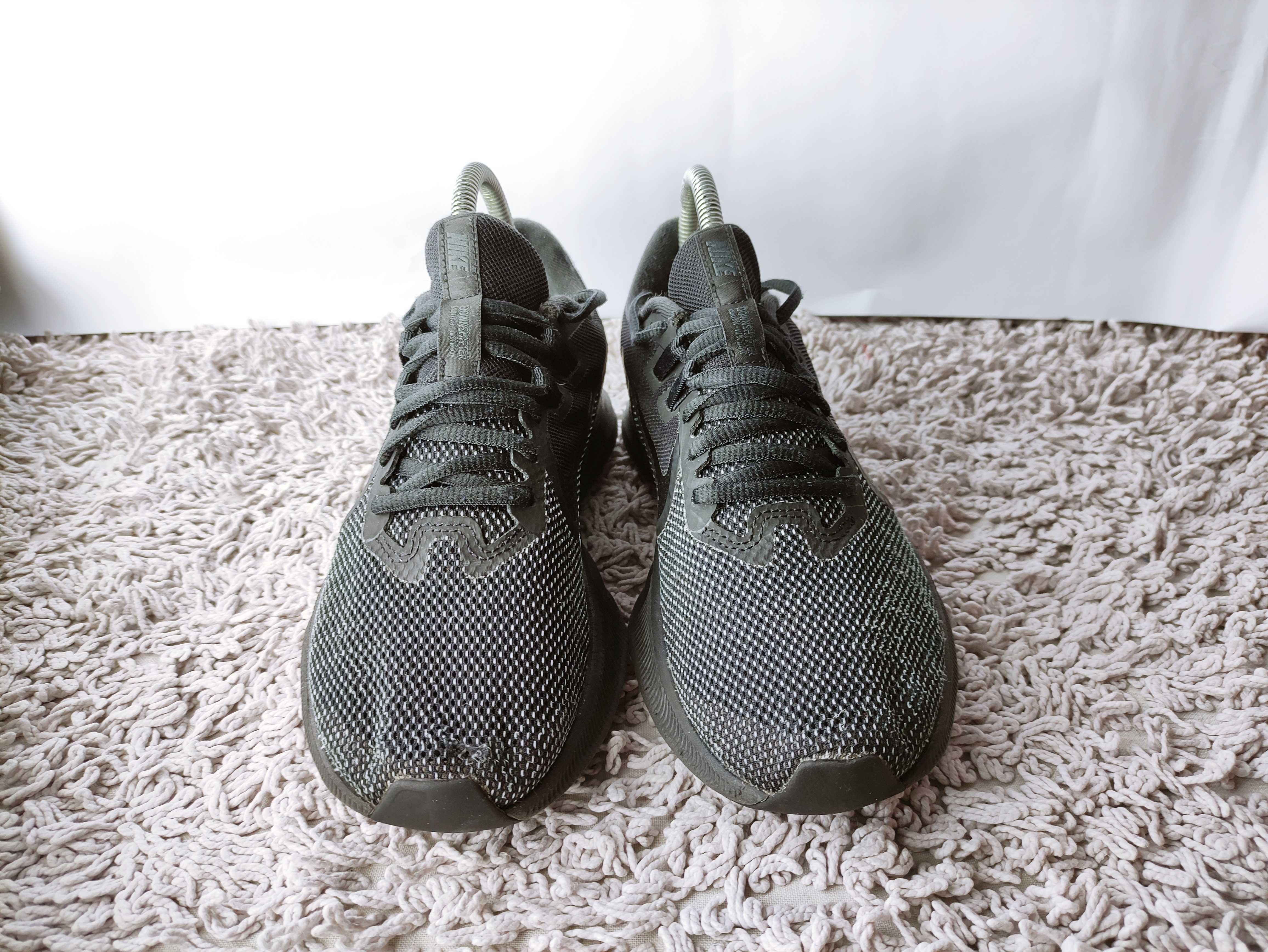 Кросівки Nike Downshifter  Найк Розмір 39 устілка 24.5 см Оригінал