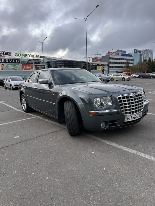 Chrysler 300c.