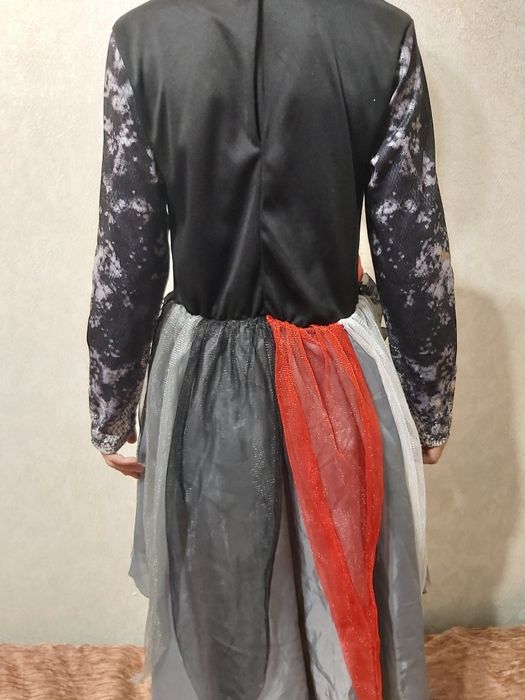 Платье на хеловин на 9-10лет.