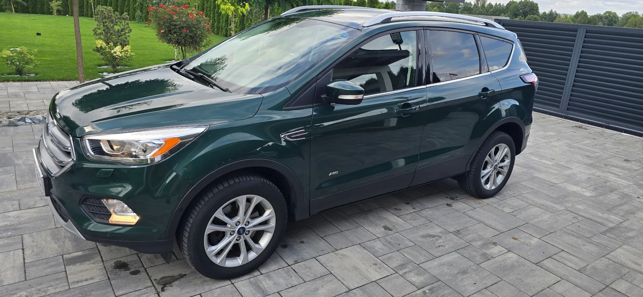 Ford Kuga 100%BEZWYPADKOWY Tylko 122.000 KM Duża Nawigacja AUTOMAT z Niemiec