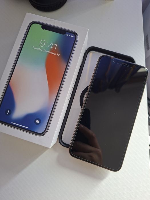 Iphone 11 pro max  como novo