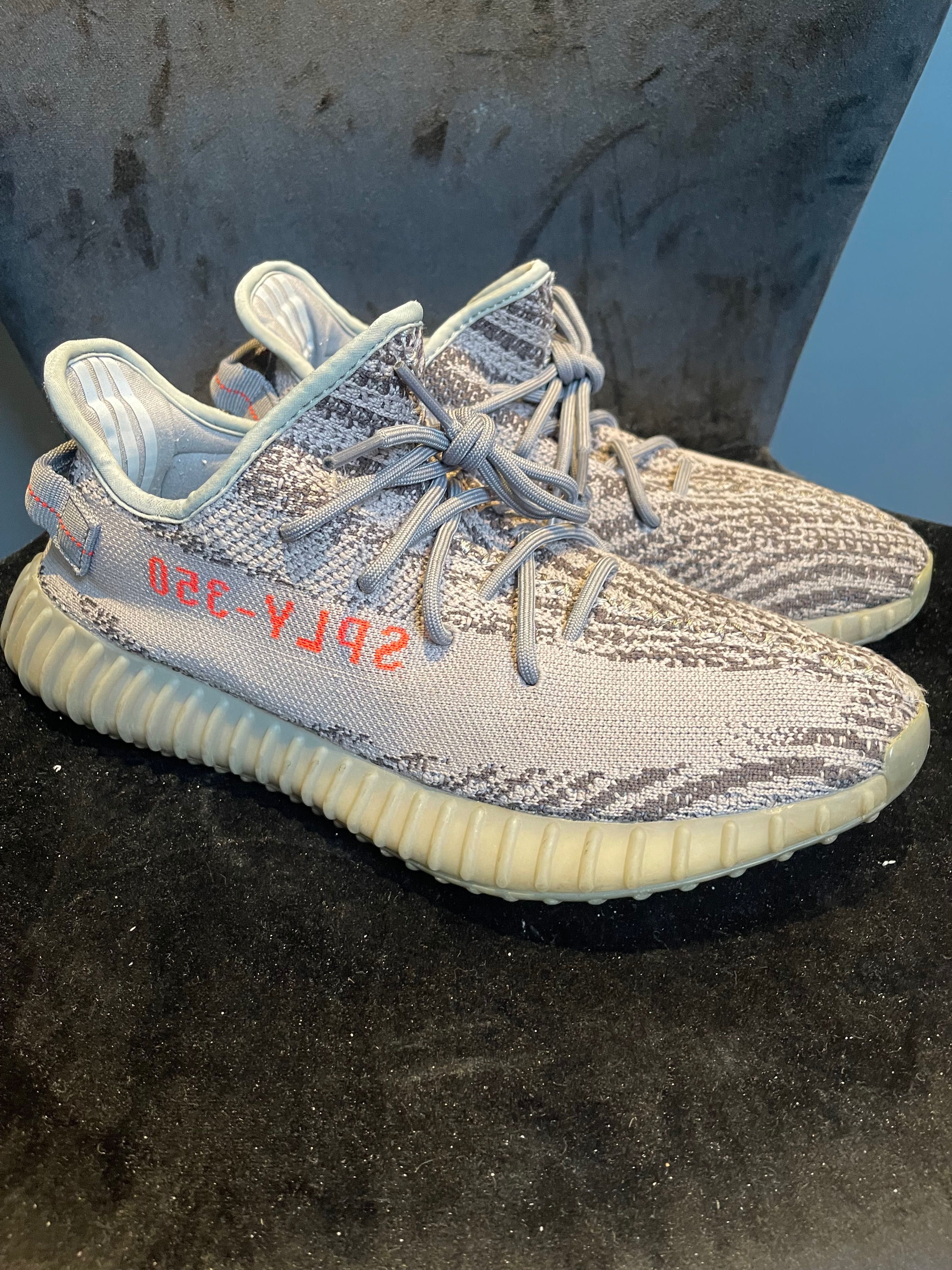 Adidas yeezy boost 350 v2 beluga 2.0 45 white grey black