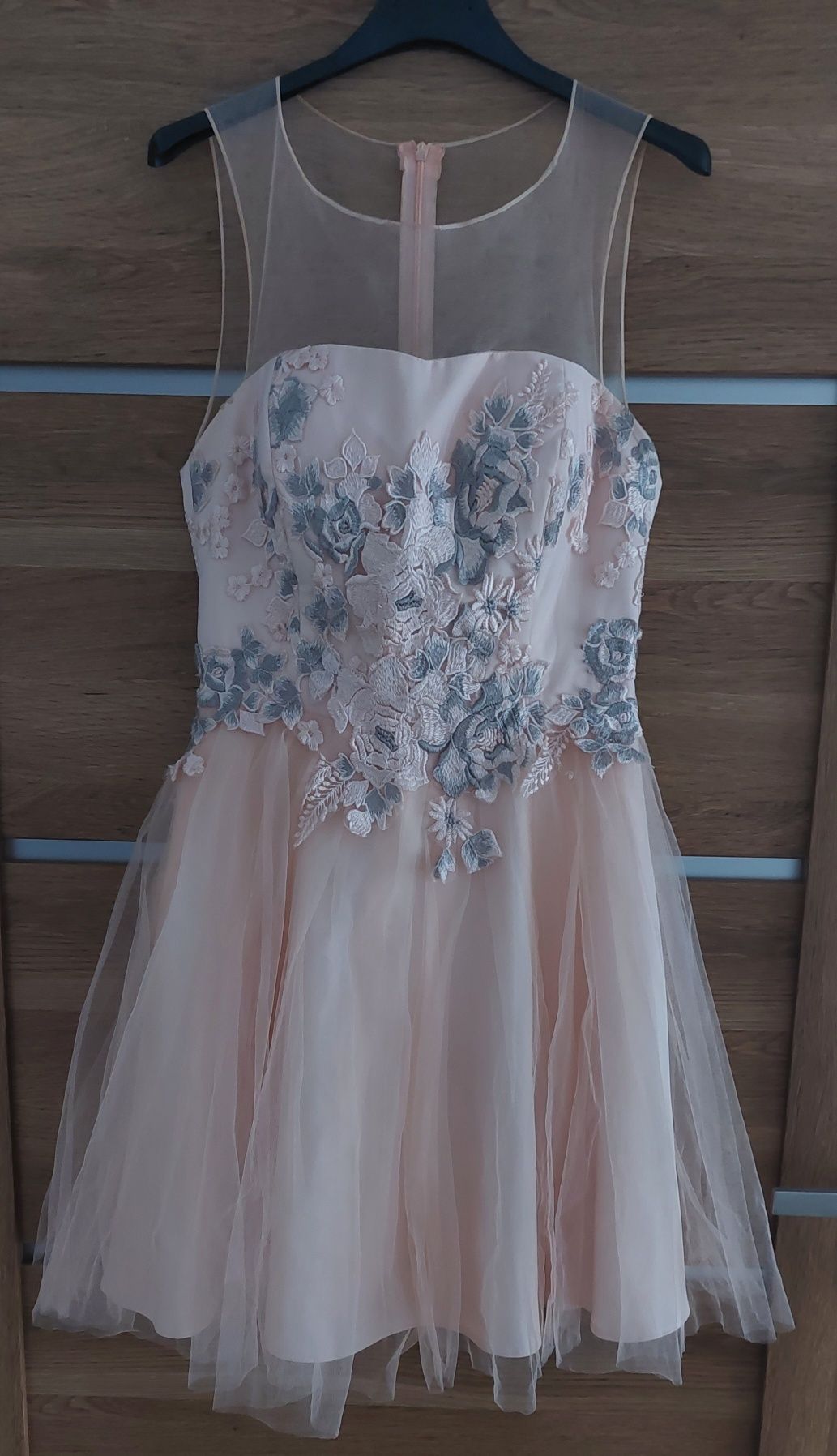 Sukienka suknia S