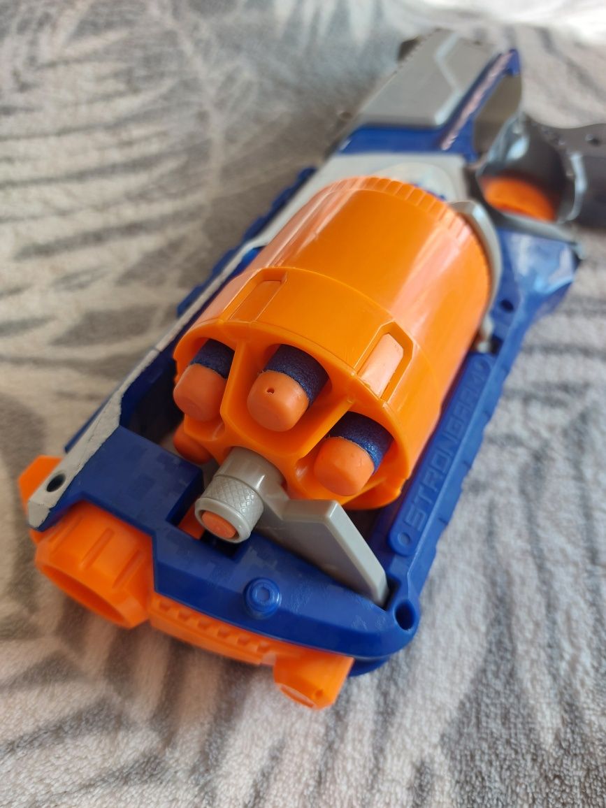 Nerf pistolet strongarm