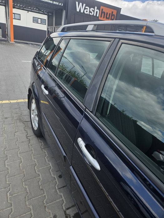 Автомобіль Renault Megan 2