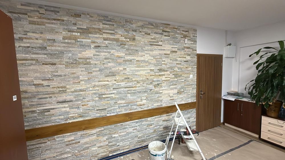 Płytki z kamienia naturalnego