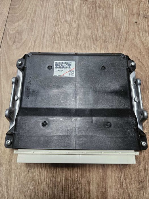 KOMPUTER Toyota hilux land cruiser