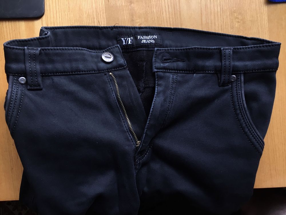 Чёрные джинсы, новые, с утеплением