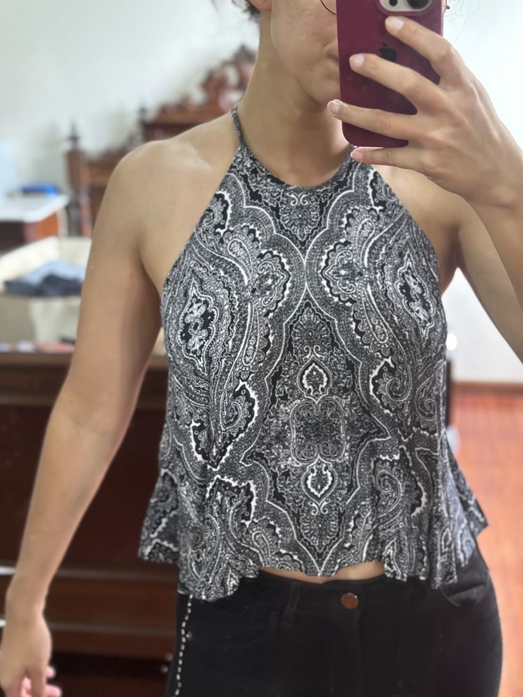 Top gola halter cornucópias - Zara