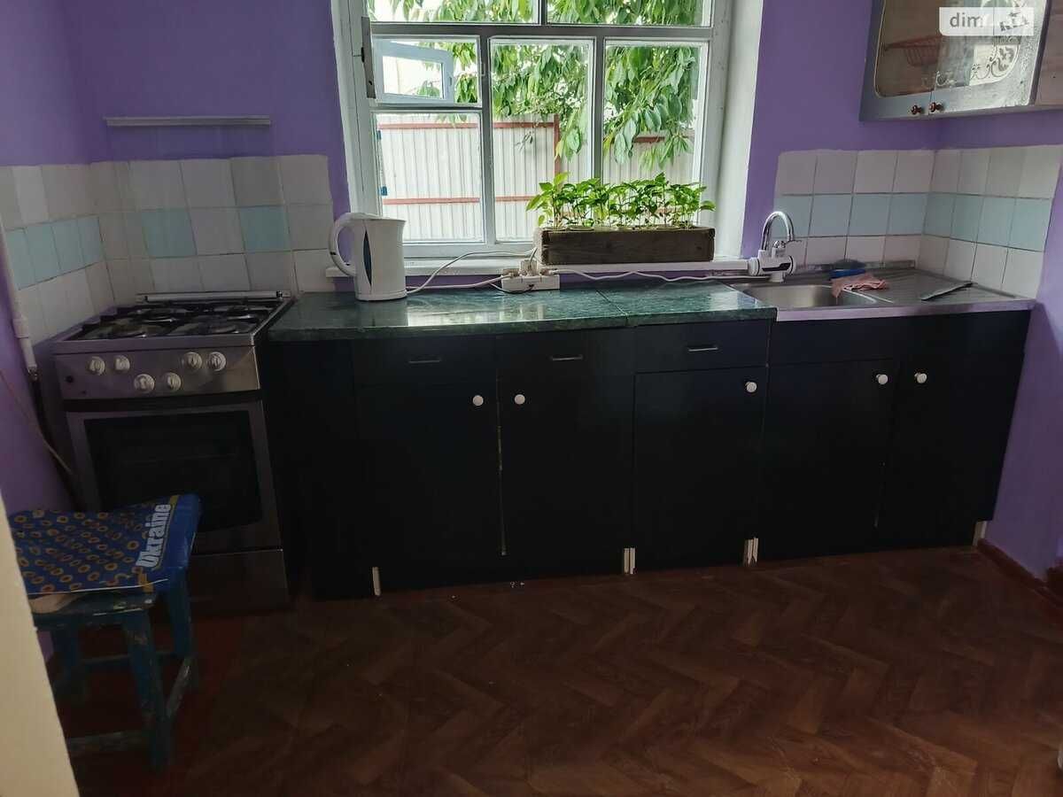 Продам пів будинку по вул. Червоної калини з окремим входом