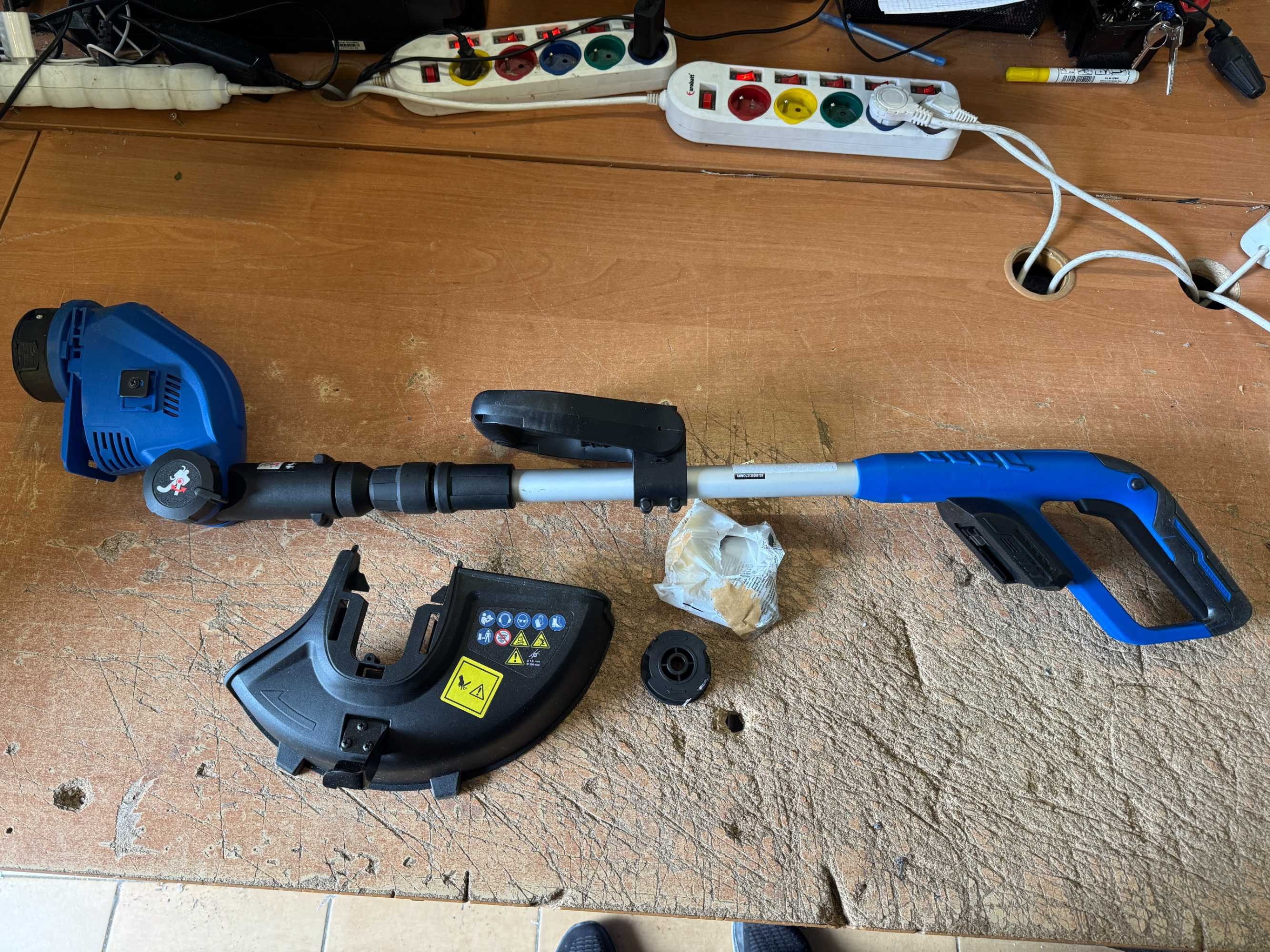 Podkaszarka akumulatorowa Scheppach C-LT300-X 20V-IXES bez aku i ład