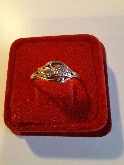 Złoty pierścionek p.585