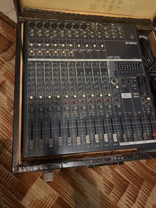 Музичний Апарат Мікшерний пульт і колонки