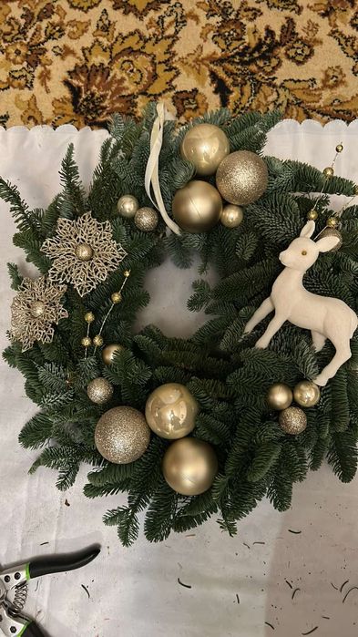 Новорічний декор  ручної роботи з хвої