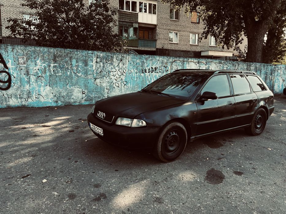 Продам Ауди а4 на ходу