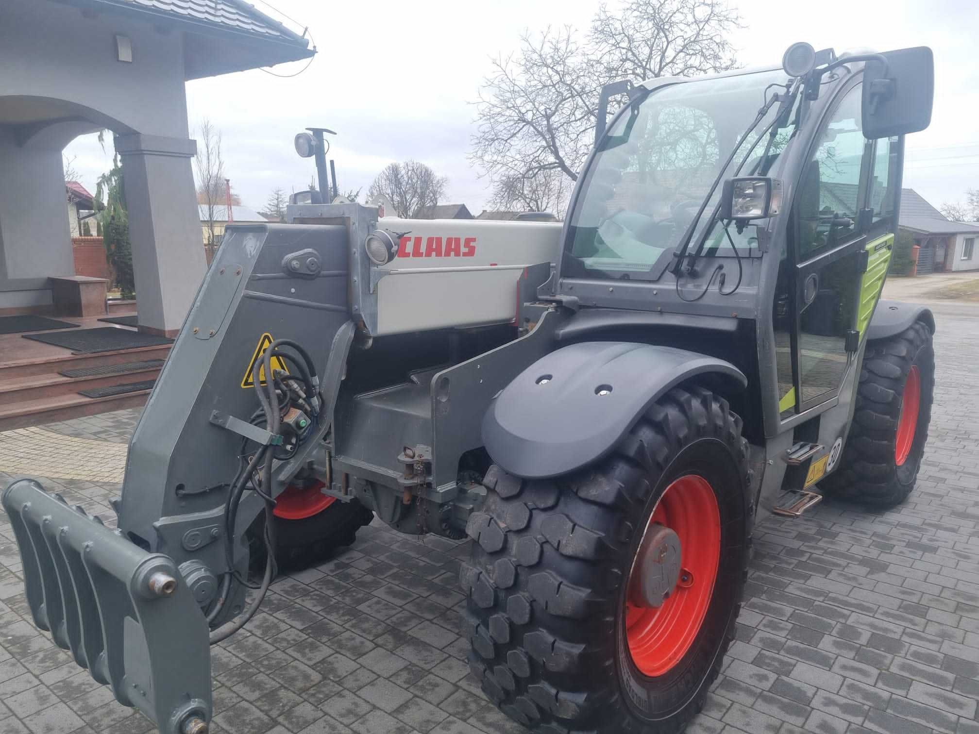 Claas Scorpion 9055