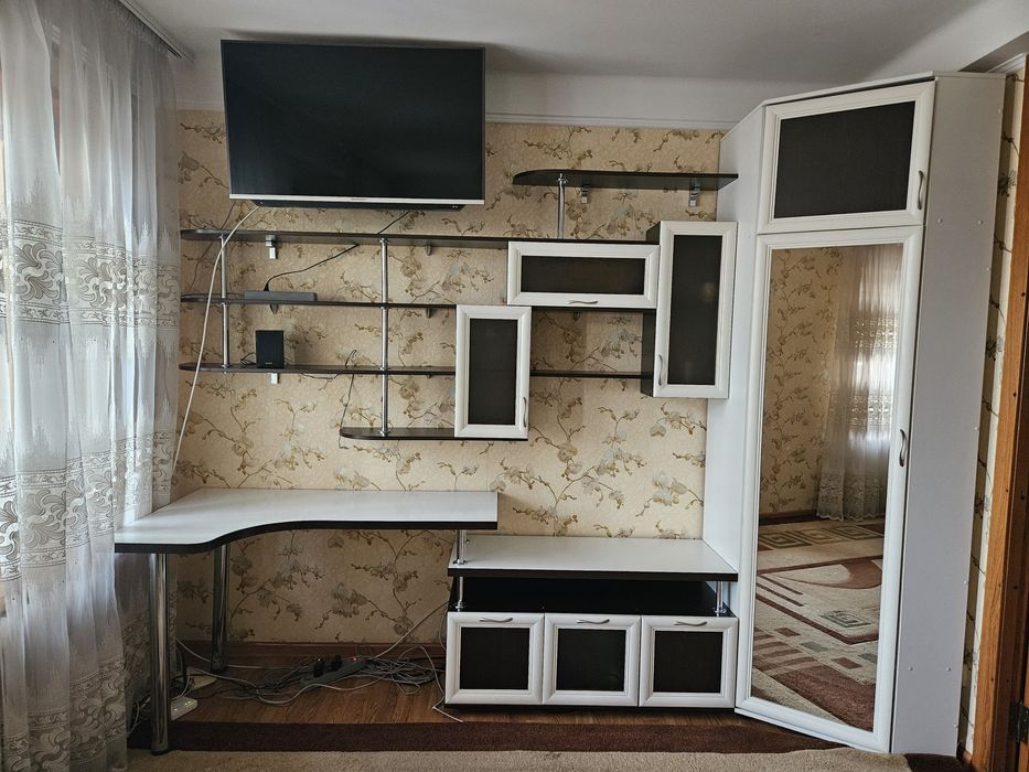 Меблі, стінка для вітальні