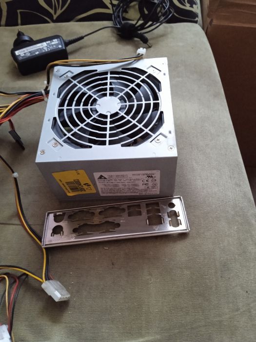 Płyta główna Gigabyte DDR3 +procesor+grafika+zasilacz GA-G41MT-ES2L