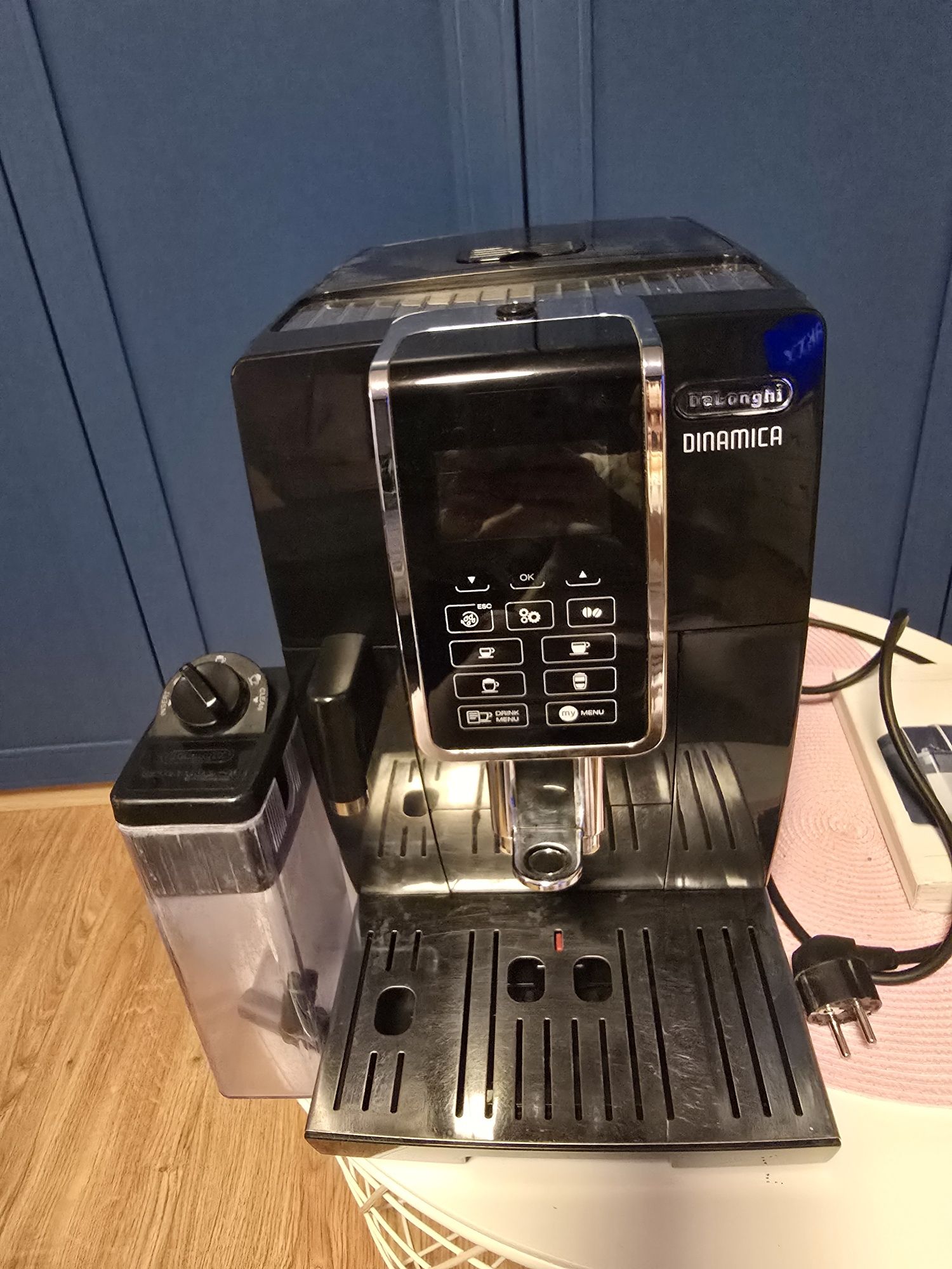Ekspress automatyczny DeLonghi Ecam
