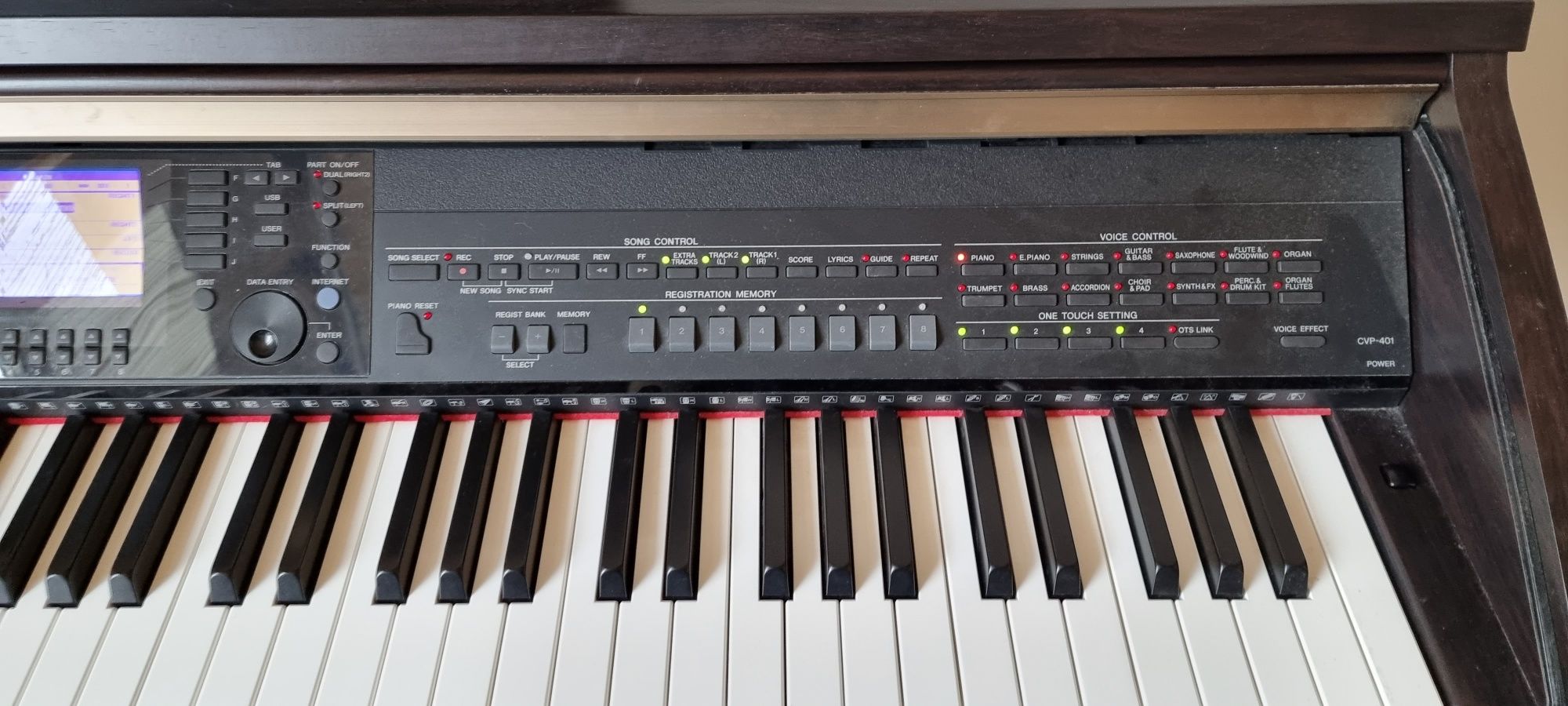 Цифровое пианино Yamaha Clavinova CVP-401