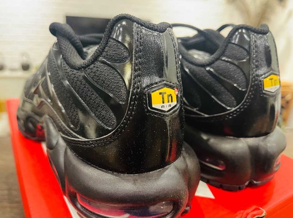 Buty Trampk Nike Air Max TN Black R.39
