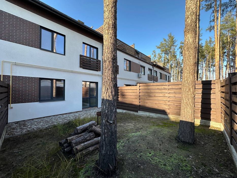 Крутий таунхаус в котеджному містечку. Чистове оздоблення.