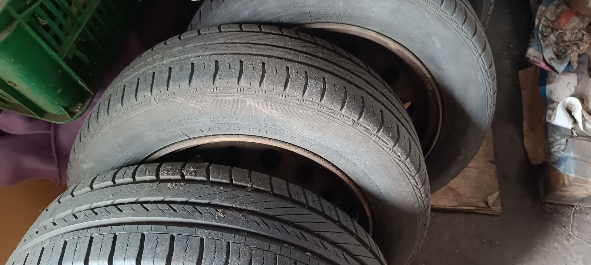Opony z felgami 4x100