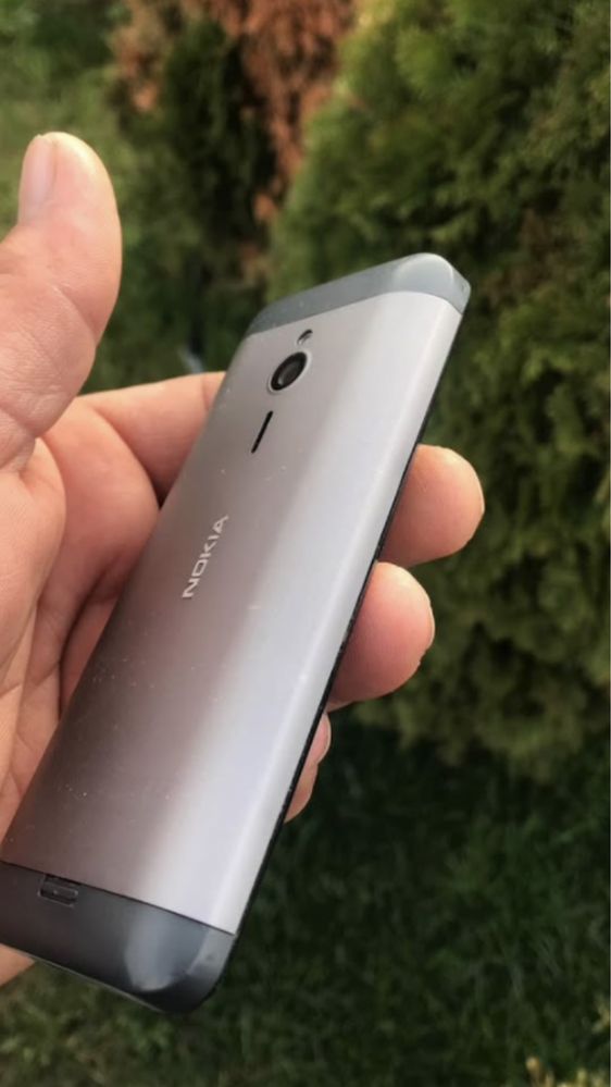 Nokia на дві свм.