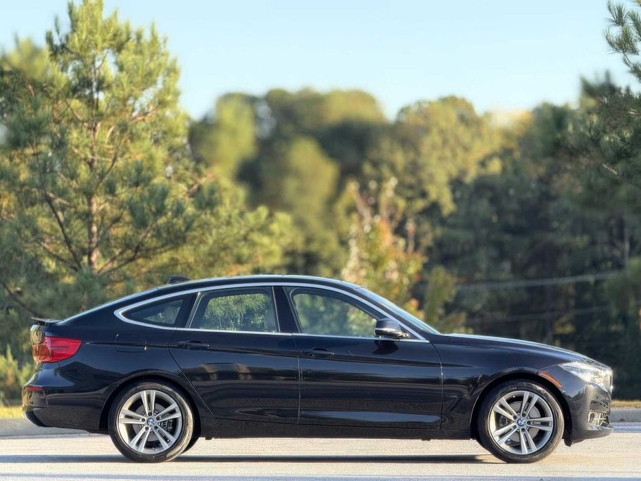 BMW 3 Series Gran Turismo 330i xDrive      2017