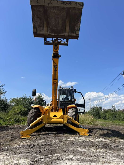 Телескопічний навантажувач JCB 532-120